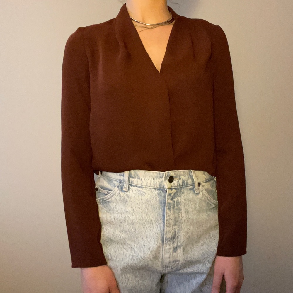 Aritzia babaton plunge neckline top